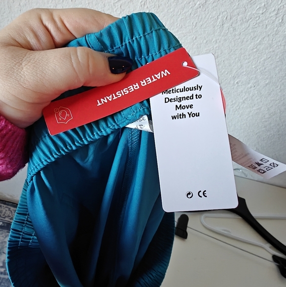 NWT BALEAF scrubs/outdoor pants - Picture 3 of 7